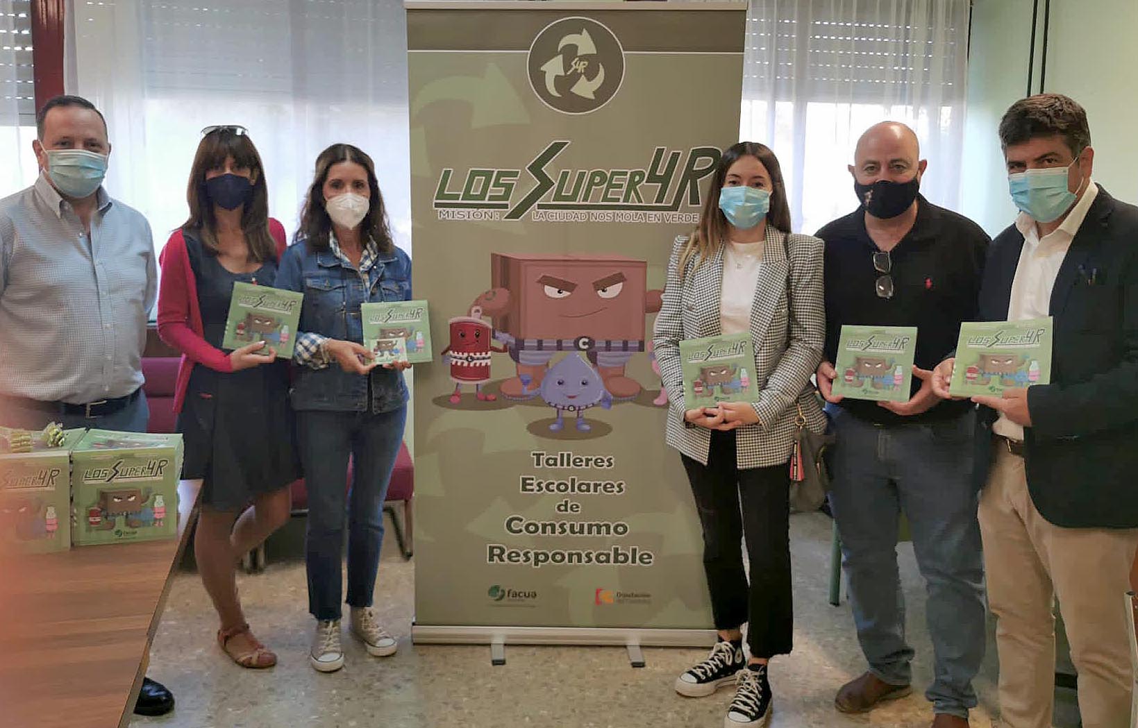 Escolares de Posadas aprenden sobre consumo responsable gracias a los talleres impulsados por Diputación y Facua Córdoba.